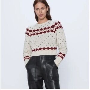 Zara Red and Cream Knit Sweater. Size M . Style 4219/100/712